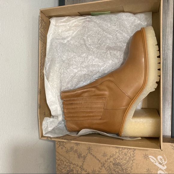 Free People James Chelsea Boot Tan Leather Platform Boots Pull On Style - Picture 13 of 15